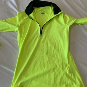 Nike Dri Fit Quarter Zip Long Sleeve pullover